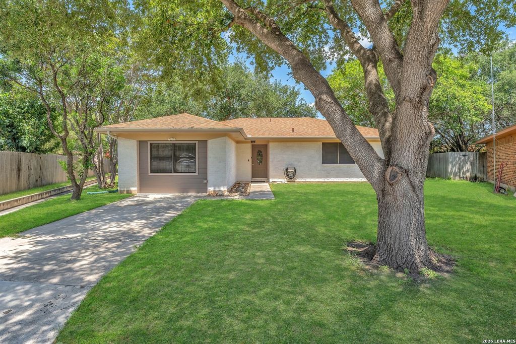 139 Navajo Circle, Cibolo, TX 78108