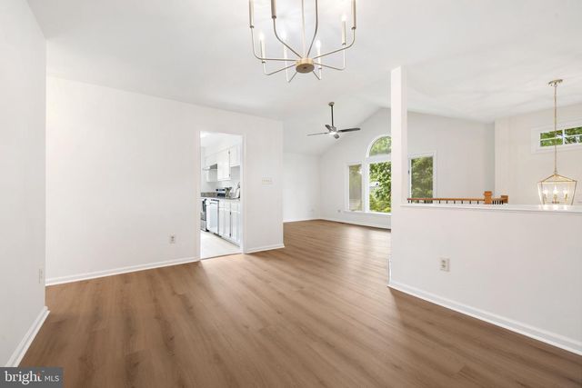 14516 OAK CLUSTER DR, Centreville, VA 20120