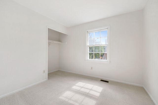 14516 OAK CLUSTER DR, Centreville, VA 20120