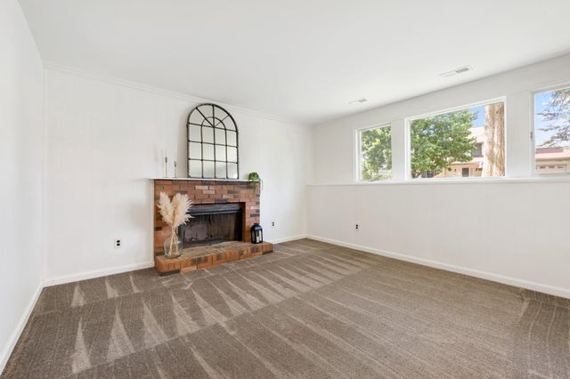 14516 OAK CLUSTER DR, Centreville, VA 20120