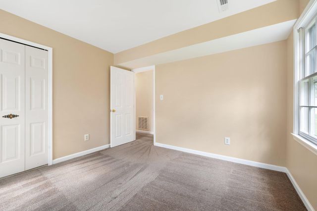 14516 OAK CLUSTER DR, Centreville, VA 20120