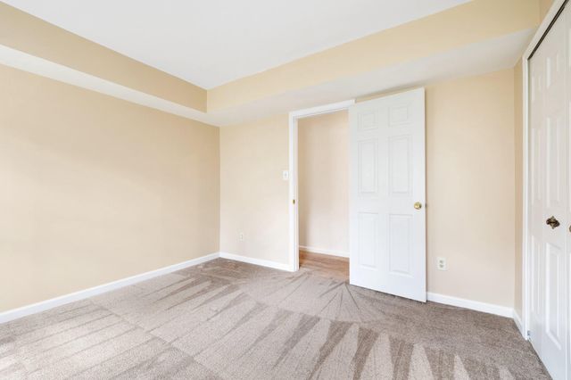 14516 OAK CLUSTER DR, Centreville, VA 20120