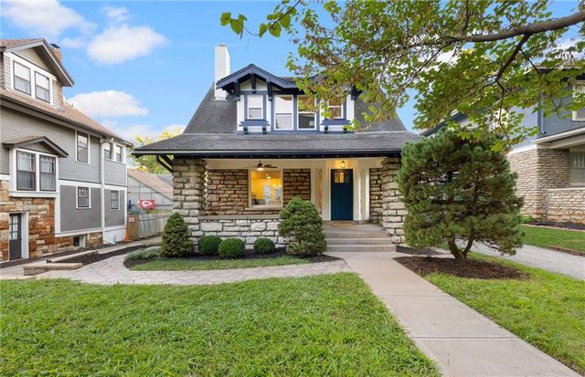 141 W 61st Terrace, Kansas City, MO 64113