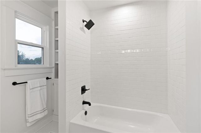 141 W 61st Terrace, Kansas City, MO 64113