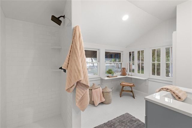 141 W 61st Terrace, Kansas City, MO 64113