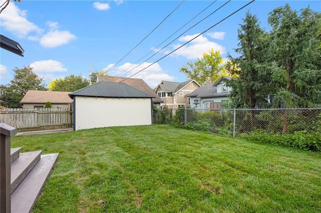 141 W 61st Terrace, Kansas City, MO 64113