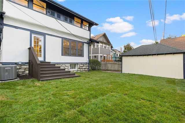 141 W 61st Terrace, Kansas City, MO 64113