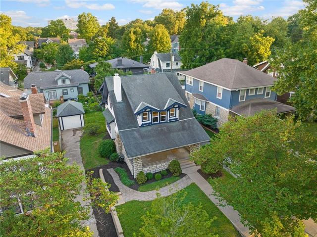 141 W 61st Terrace, Kansas City, MO 64113