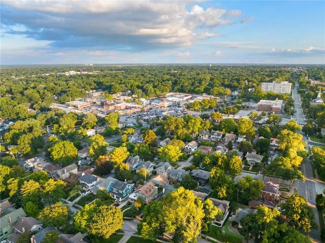 141 W 61st Terrace, Kansas City, MO 64113