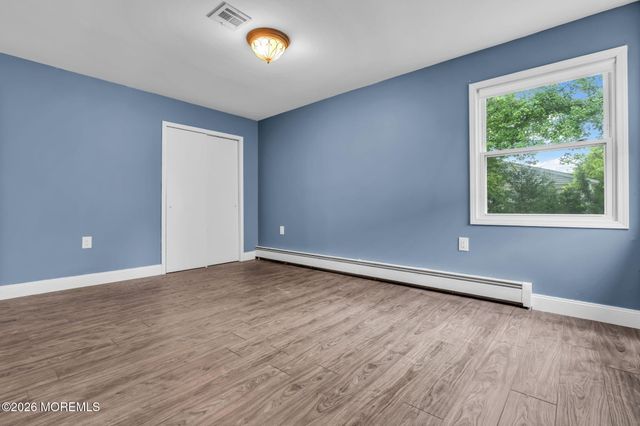 2 Ashcroft Lane, Toms River, NJ 08757