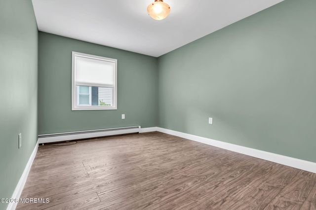 2 Ashcroft Lane, Toms River, NJ 08757