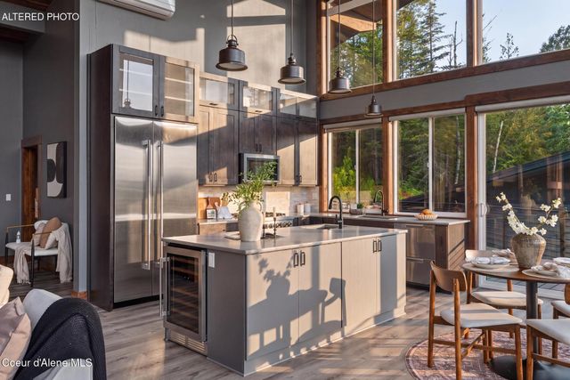 2282 N North Center Valley RD, Sandpoint, ID 83864