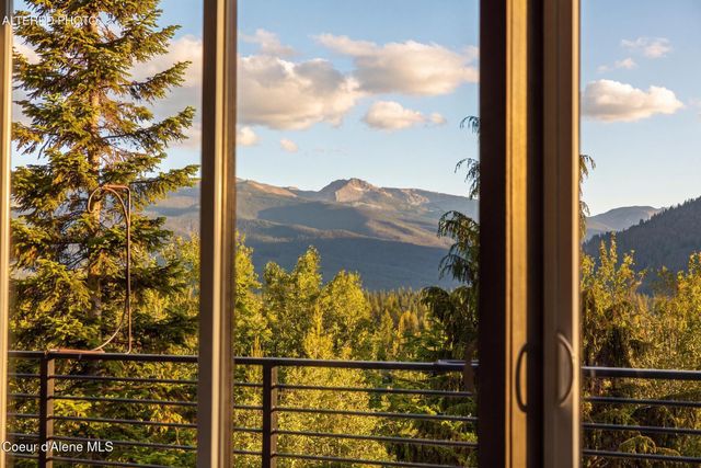 2282 N North Center Valley RD, Sandpoint, ID 83864