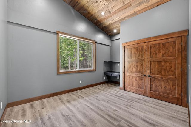 2282 N North Center Valley RD, Sandpoint, ID 83864