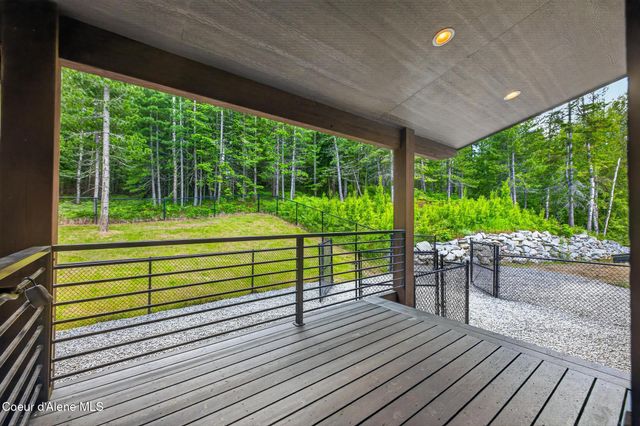 2282 N North Center Valley RD, Sandpoint, ID 83864