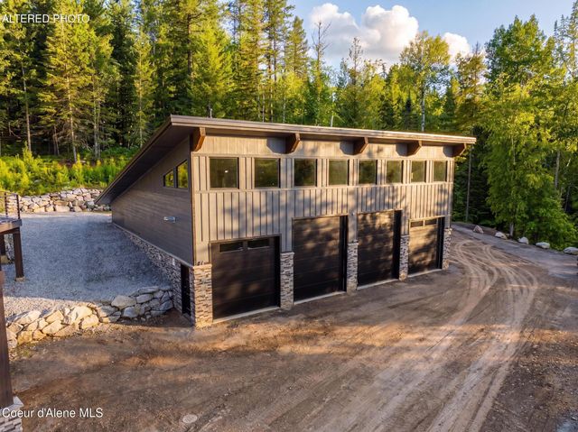 2282 N North Center Valley RD, Sandpoint, ID 83864
