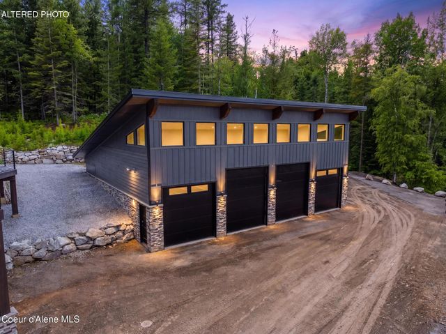 2282 N North Center Valley RD, Sandpoint, ID 83864