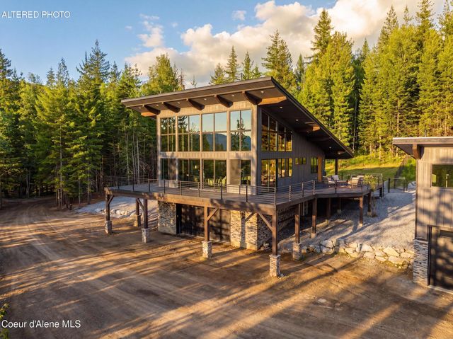 2282 N North Center Valley RD, Sandpoint, ID 83864