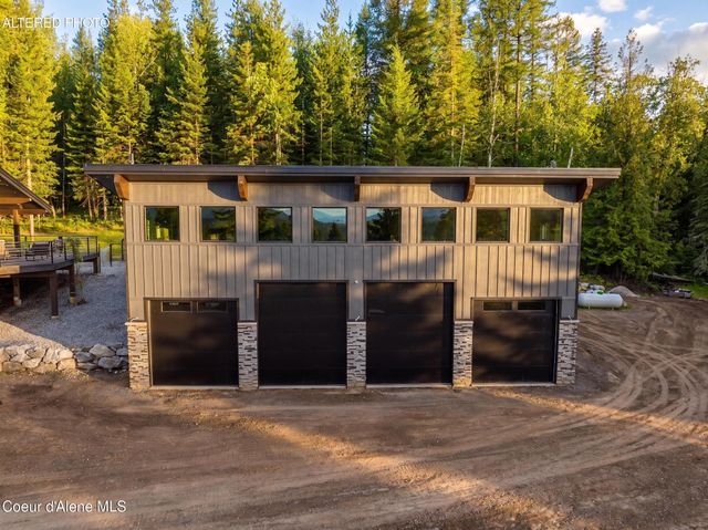 2282 N North Center Valley RD, Sandpoint, ID 83864