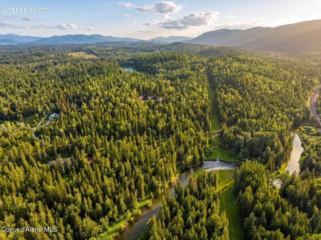 2282 N North Center Valley RD, Sandpoint, ID 83864