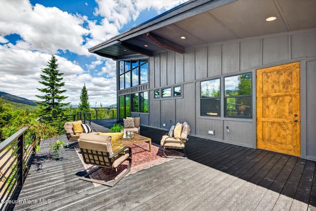 2282 N North Center Valley RD, Sandpoint, ID 83864