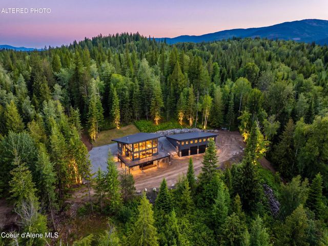 2282 N North Center Valley RD, Sandpoint, ID 83864