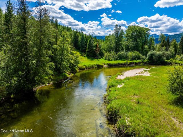 2282 N North Center Valley RD, Sandpoint, ID 83864