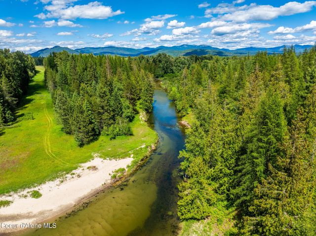 2282 N North Center Valley RD, Sandpoint, ID 83864