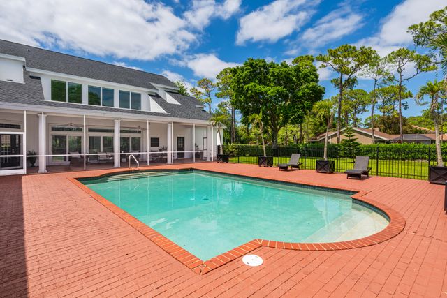 14990 Horseshoe Trace, Wellington, FL 33414