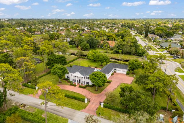 14990 Horseshoe Trace, Wellington, FL 33414