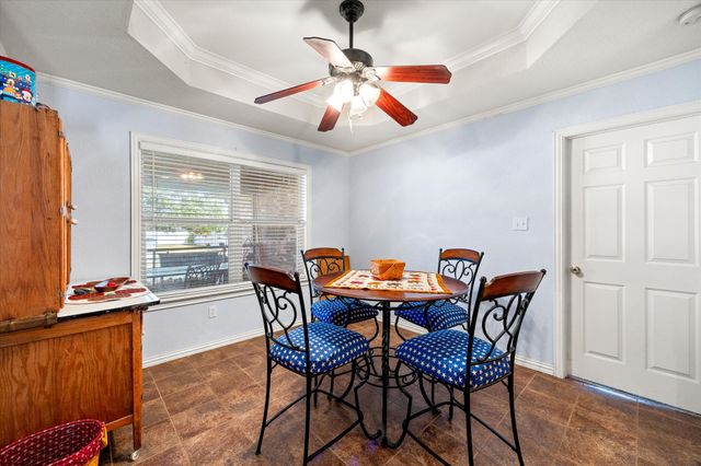 612 Parker Lane, Granbury, TX 76048