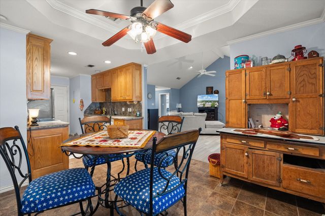 612 Parker Lane, Granbury, TX 76048