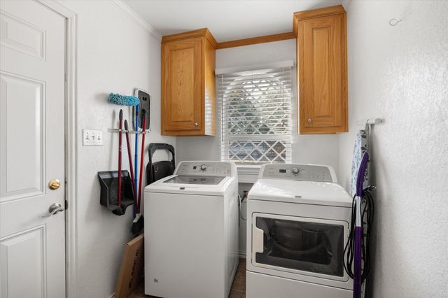 612 Parker Lane, Granbury, TX 76048