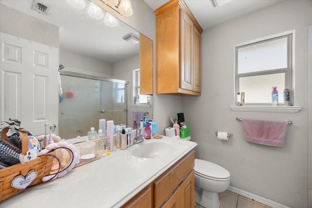 612 Parker Lane, Granbury, TX 76048