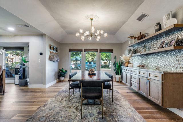 16015 Chalfont Circle, Dallas, TX 75248