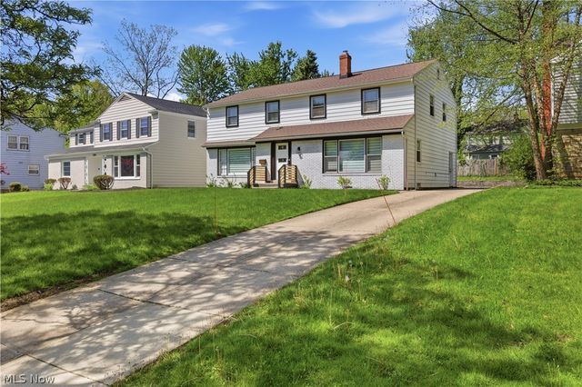 2056 Laurel Hill Drive, South Euclid, OH 44121