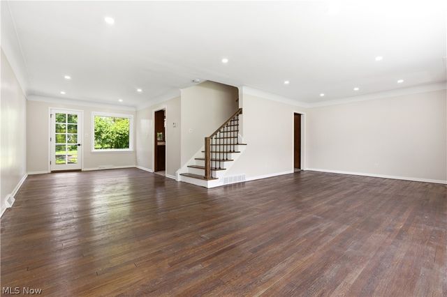 2056 Laurel Hill Drive, South Euclid, OH 44121