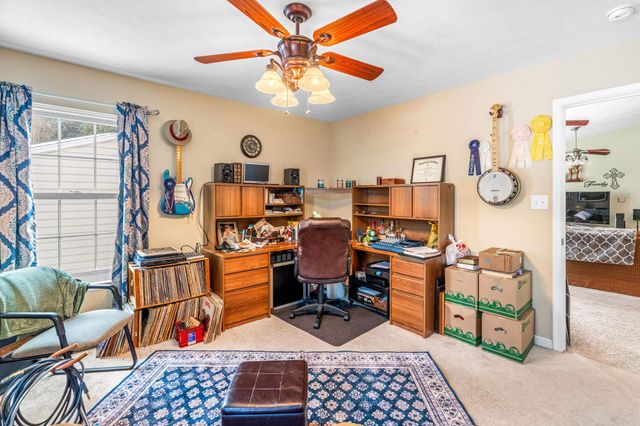 901 RITCHIE BLVD, Staunton, VA 24401