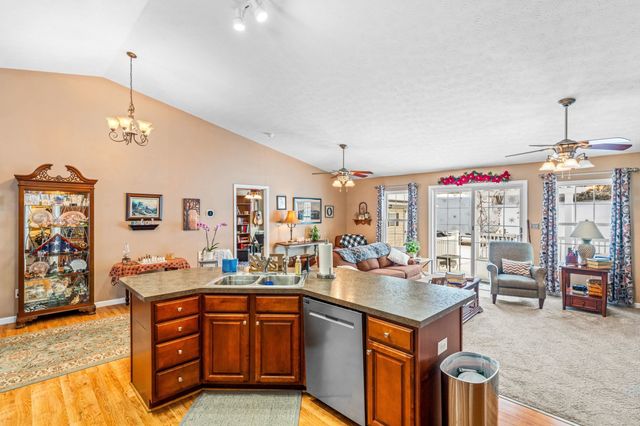 901 RITCHIE BLVD, Staunton, VA 24401