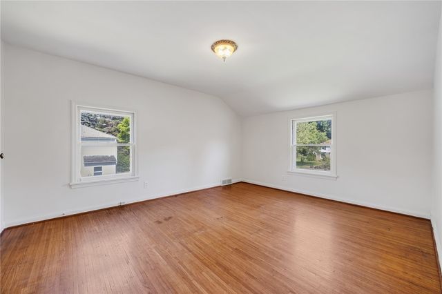 261 Rogers Parkway, Irondequoit, NY 14617