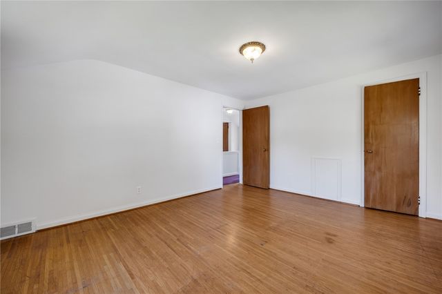 261 Rogers Parkway, Irondequoit, NY 14617