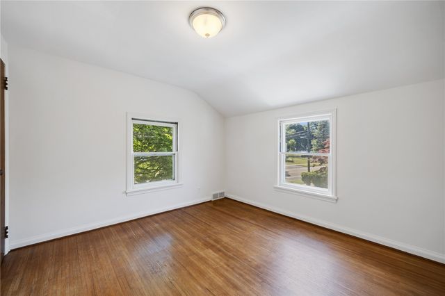 261 Rogers Parkway, Irondequoit, NY 14617