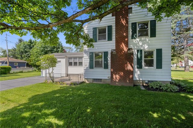 261 Rogers Parkway, Irondequoit, NY 14617