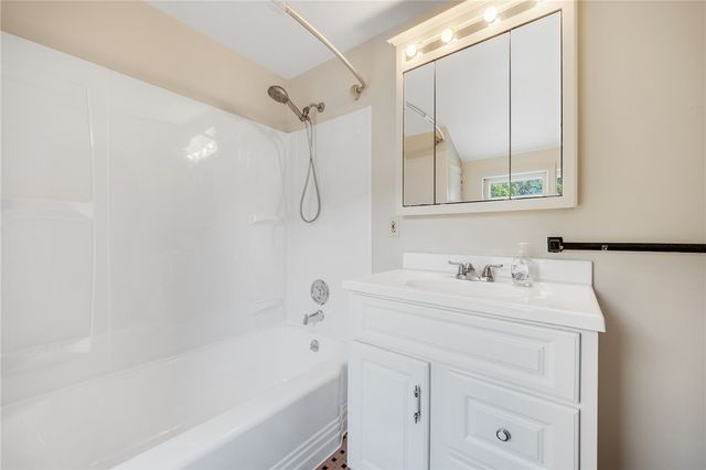 261 Rogers Parkway, Irondequoit, NY 14617