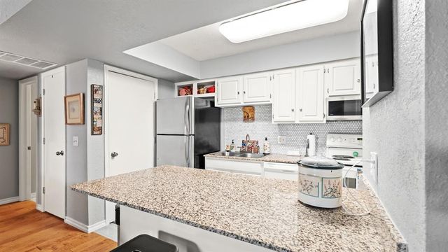 14405 N Pennsylvania Avenue 6B, Oklahoma City, OK 73134