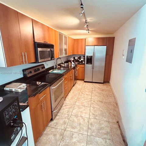 7501 E Treasure Dr 7R, North Bay Village, FL 33141