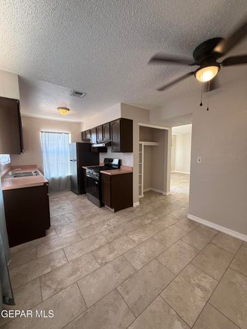 955 VERSAILLES Drive, El Paso, TX 79907