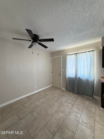 955 VERSAILLES Drive, El Paso, TX 79907