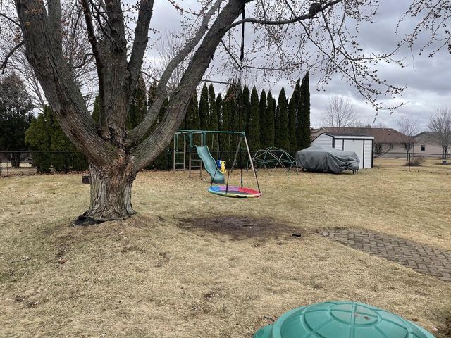 137 Chippewa DRIVE, Sheboygan Falls, WI 53085