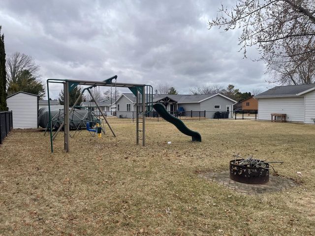 137 Chippewa DRIVE, Sheboygan Falls, WI 53085